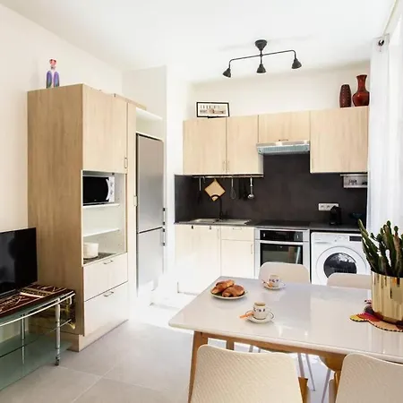 L6 2rooms 2mins Walk From Negresco & Sea Ac-wifi Apartment *